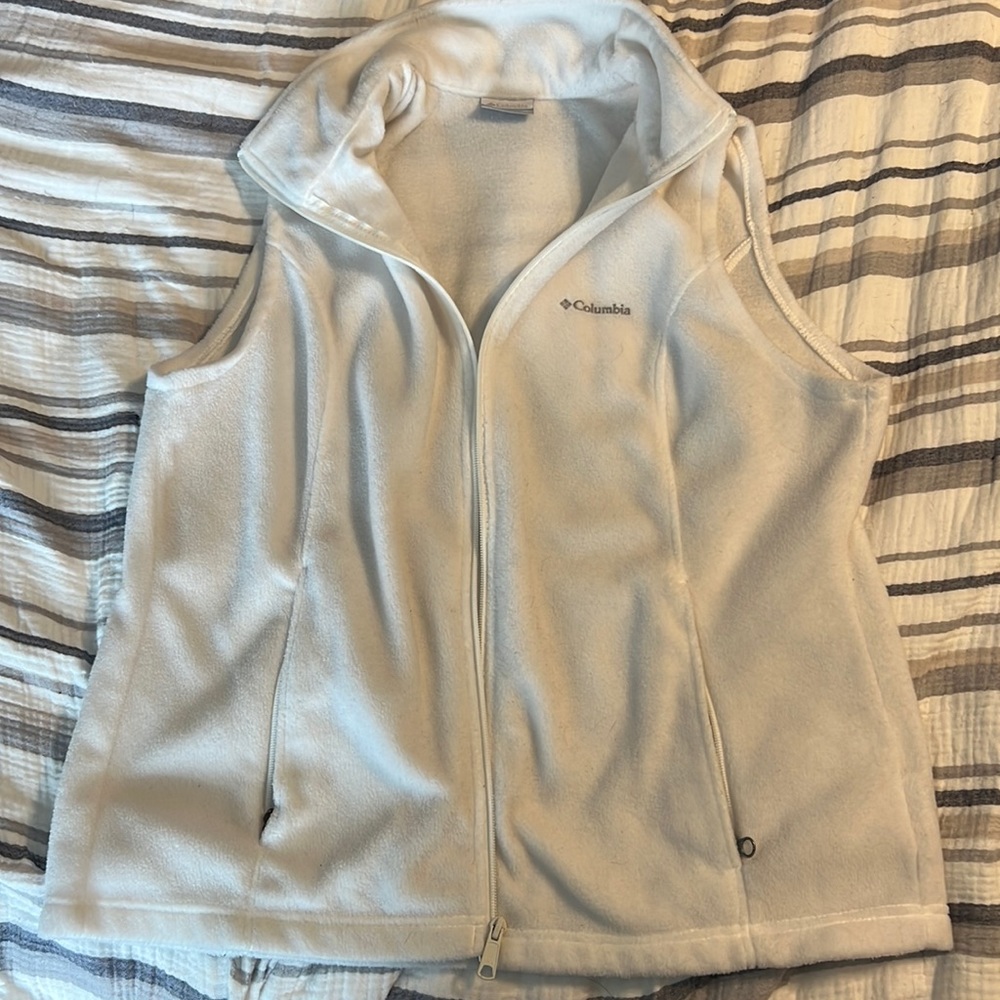 White Columbia vest size Xl